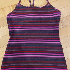 Lululemon power y tank top with integrated bra